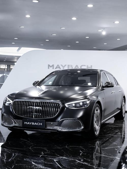 成都286岚图汽车的售后服务让用户无忧出行，迈巴赫未来的豪华车趋势